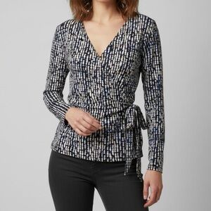 Evan Picone Top Blue Faux Wrap Long Sleeve XS Stretch Knit Dressy Tie Waist Geo